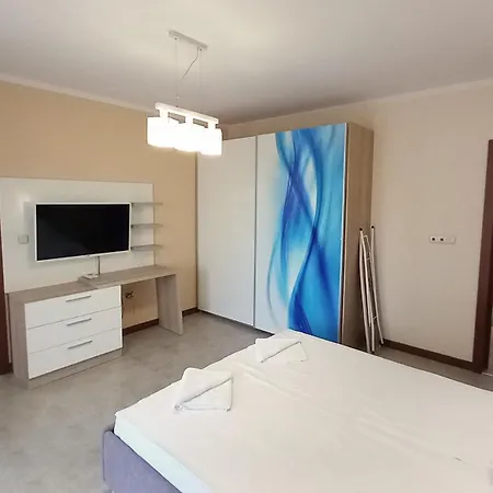 Star Dreams With Glass Veranda Apartment